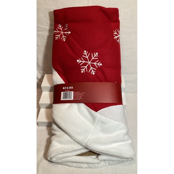 Chickens & Santa Christmas Tree Skirt 48" Red Shed Brand New Tractor Supply - Picture 6 of 7
